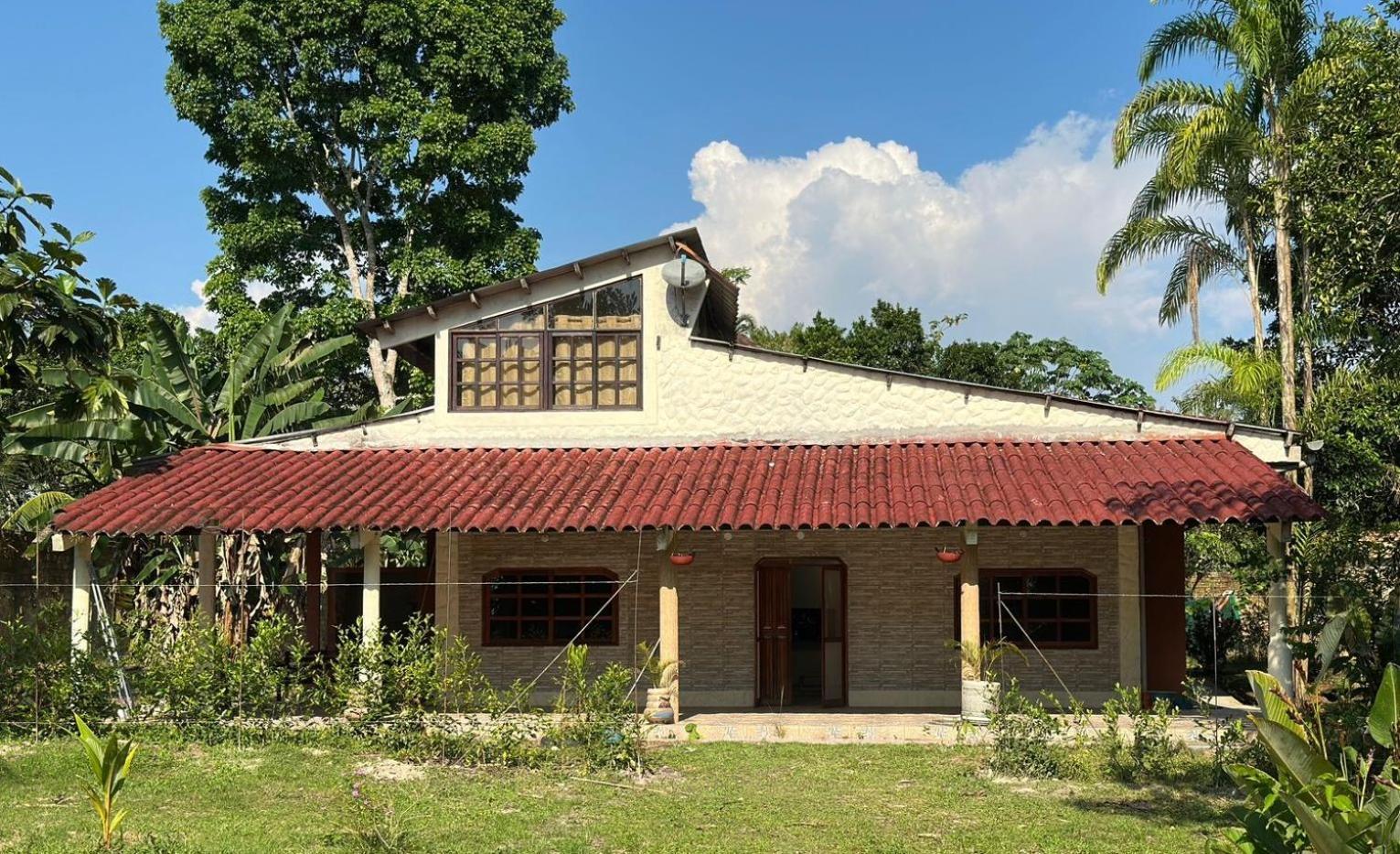 Готель Casa Alojamiento La Cascina Ікітос Екстер'єр фото